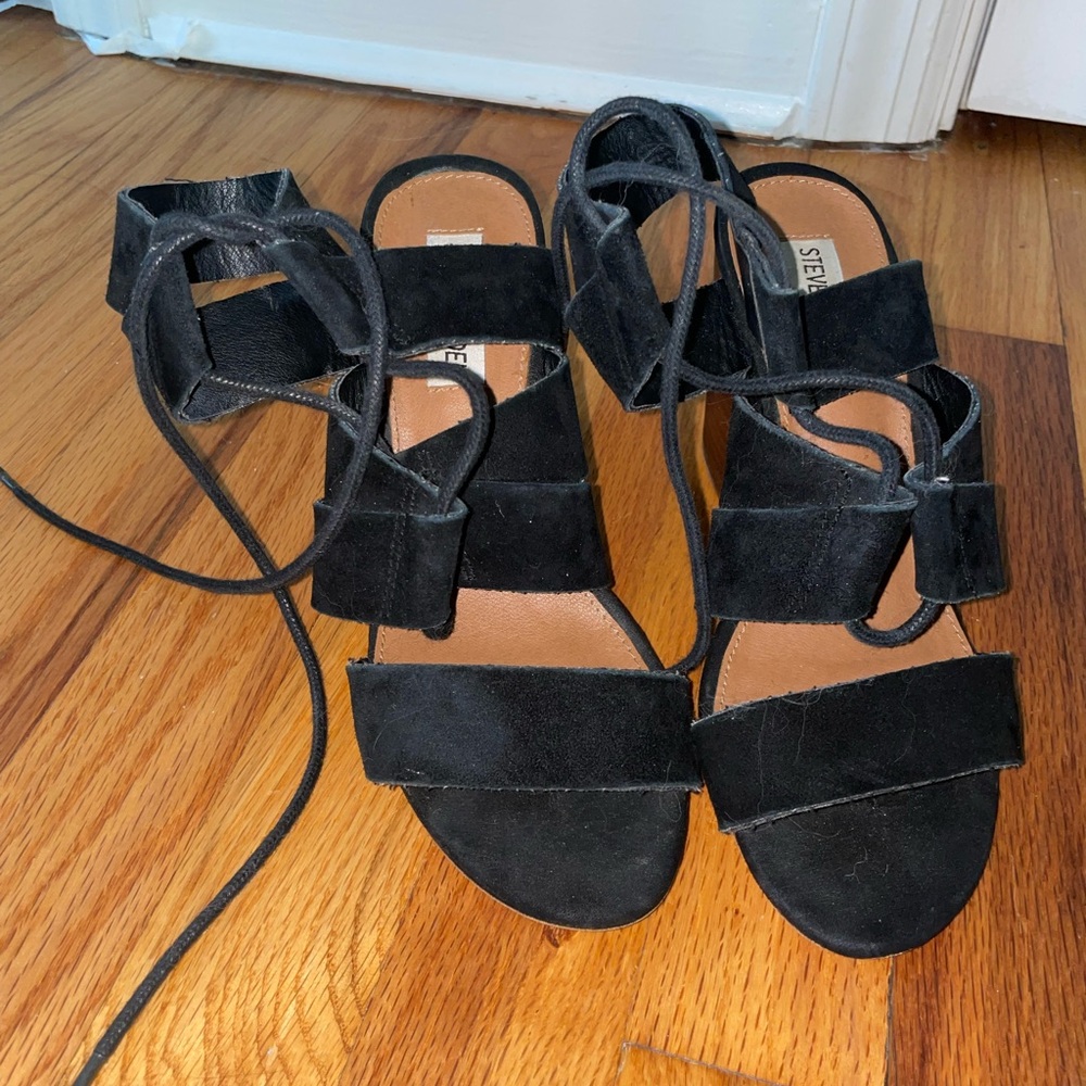 Steve Madden tie heels, used in good condition, size 7